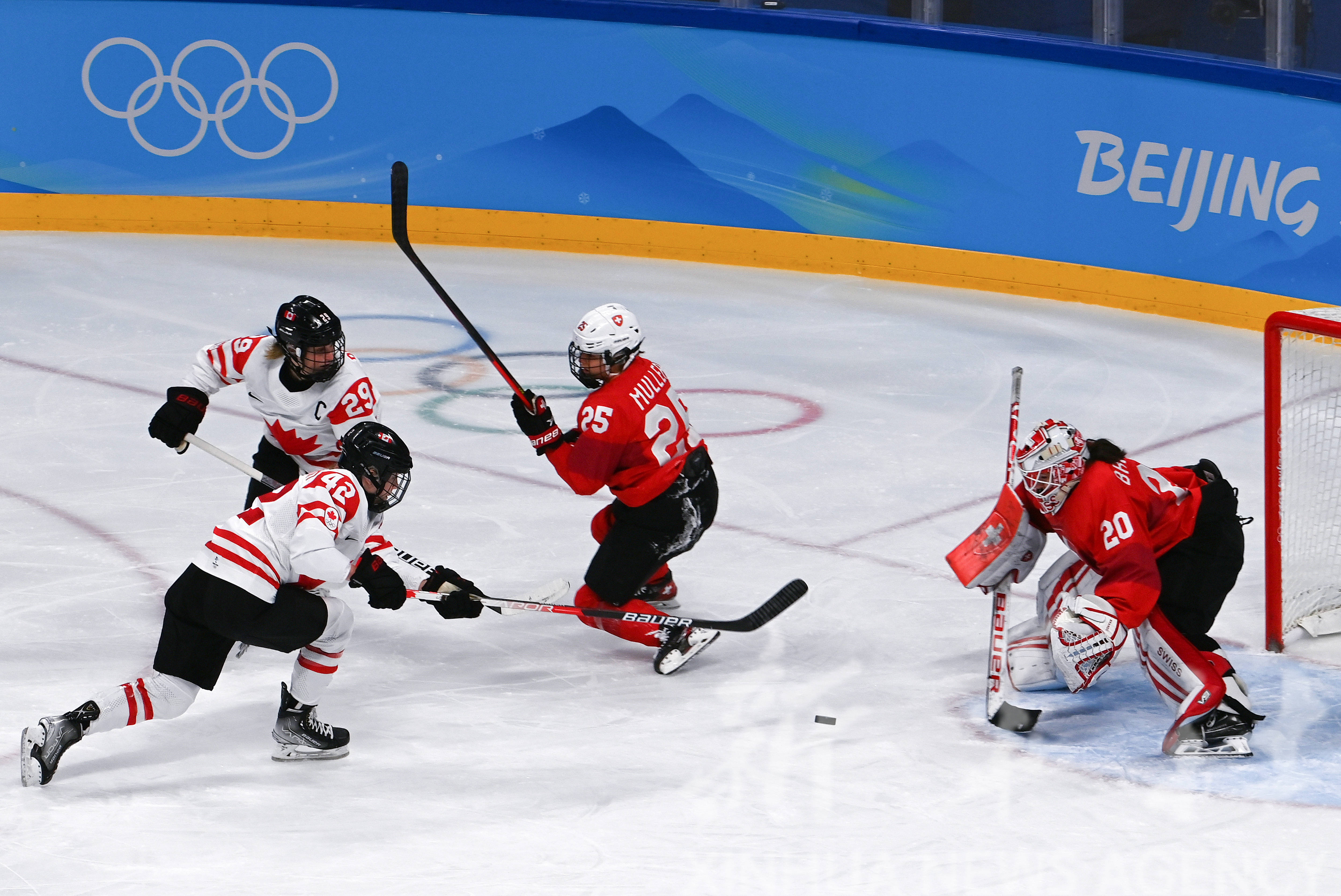 爱游戏下载-莎拉波娃新星败北表现突出，加拿大队前途光明！